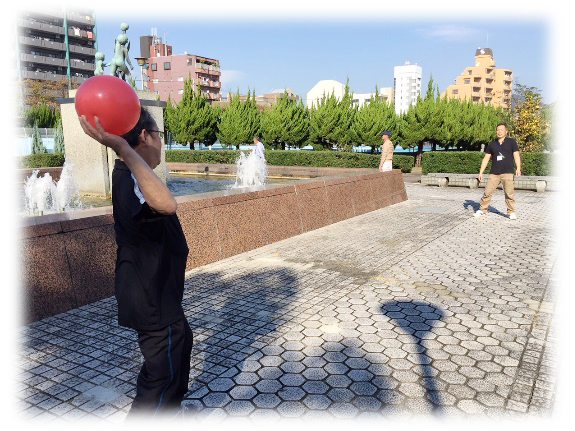 公園でキャッチボール！